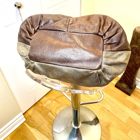 Y2K Sofia C.  leather bag w/shimmer gold snakeskin fabric & silver hardware 🤎💛 - Picture 4 of 15